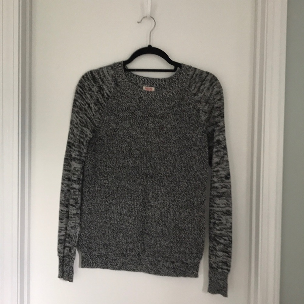 Staple piece gray sweater